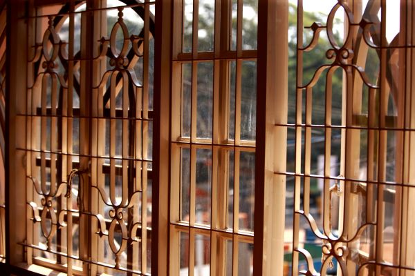 Cost of Metal Window Repair in Valparaiso