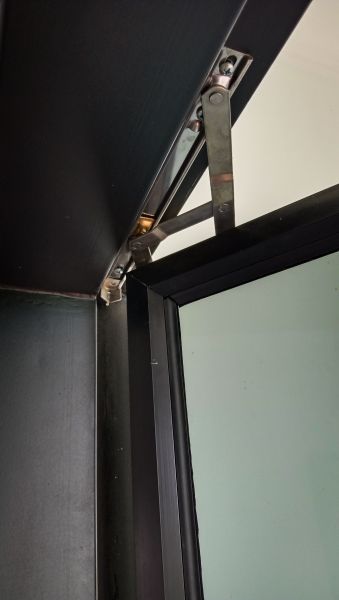 Cost of Pivot Window Replacement in Valparaiso